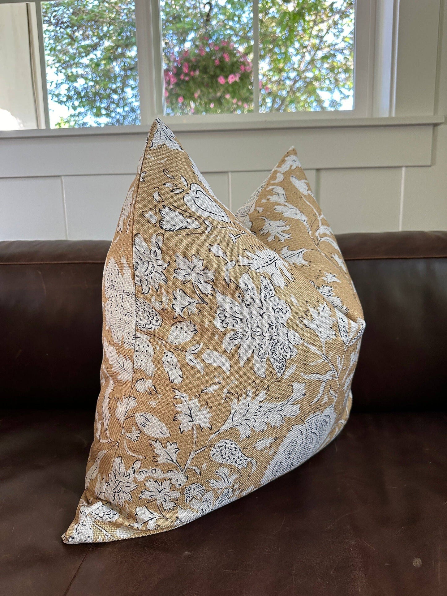 Rache Outdoor/Indoor Pillow: 18x18