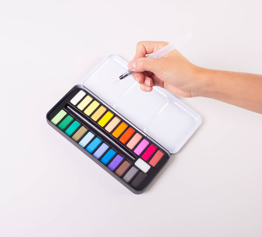 Watercolor paint set