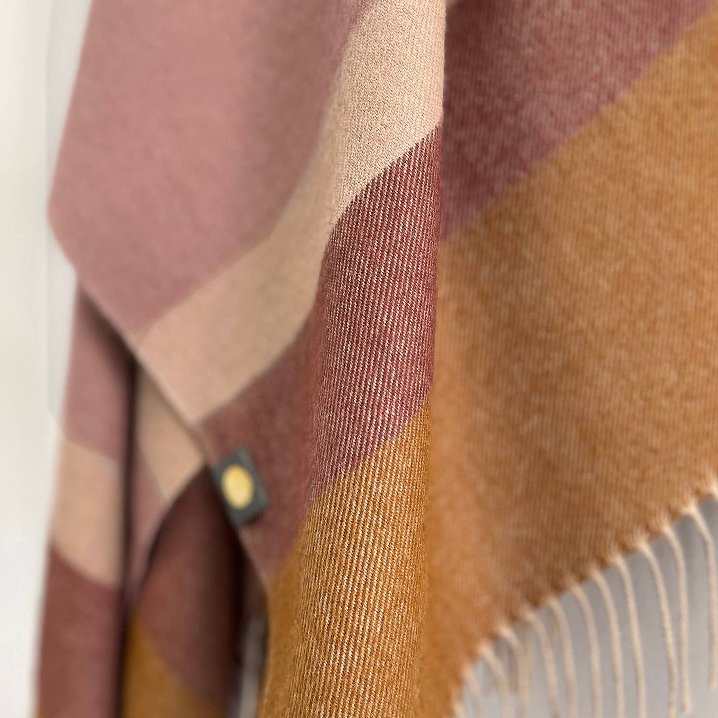 100% Baby Alpaca Throw - Mocha Mousse